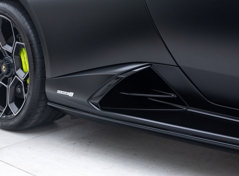 Lamborghini Huracan Tecnica 39