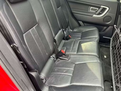 Land Rover Discovery Sport 2.0 TD4 HSE Black SUV 5dr Diesel Auto 4WD Euro 6 (s/s) (180 ps) 7