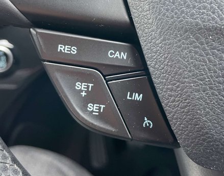 Ford Kuga 2.0 Kuga Titanium TDCI 5dr 47