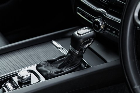 Volvo XC60 D4 MOMENTUM 31