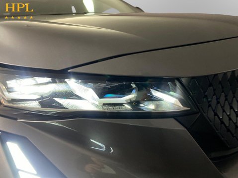 Renault Rafale 1.2 E-TECH iconic esprit Alpine SUV 5dr Petrol Hybrid Auto Euro 6 (s/s) (20 9