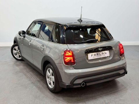 Mini Hatch 1.5 Cooper Classic Hatchback 5dr Petrol Steptronic Euro 6 (s/s) (136 ps) 18
