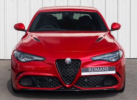 Alfa Romeo Giulia Quadrifoglio 4