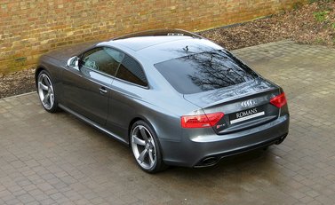 Audi RS5 8