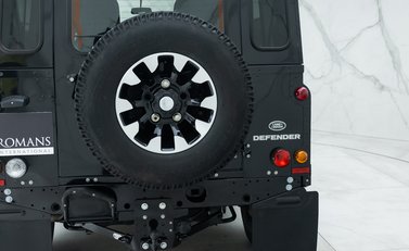 Land Rover Defender 90 XS 29