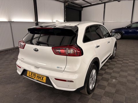 Kia Niro 1.6h GDi 2 DCT Euro 6 (s/s) 5dr 49