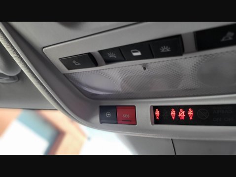 Vauxhall Grandland X GRIFFIN 25