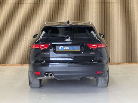 Jaguar F-Pace 2.0 F-PACE Portfolio AWD D Auto 4WD 5dr 18