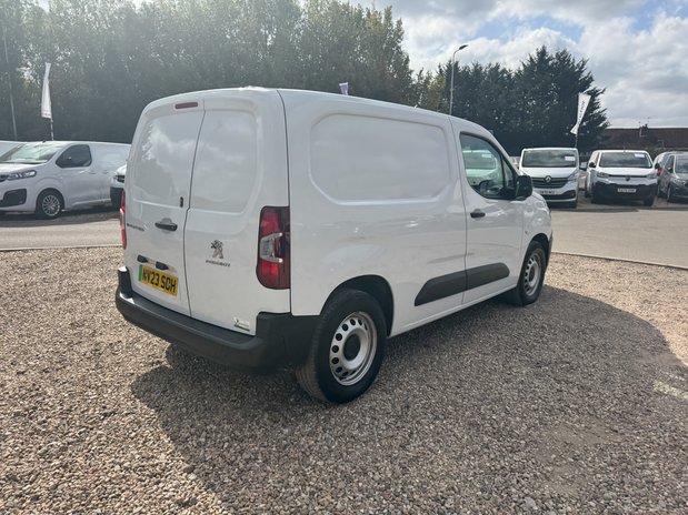 Peugeot e-Partner AUTO 50Kwh [SOLD KH] SWB L1H1 LR Professional Premium Plus Air Con Sensors 6