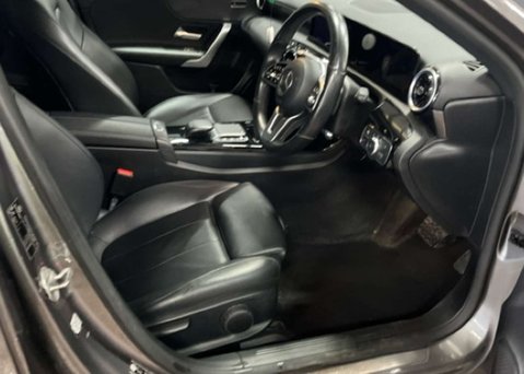 Mercedes-Benz A Class 1.3 A180 Sport Edition (Executive) Hatchback 5dr Petrol 7G-DCT Euro 6 (s/s) 9