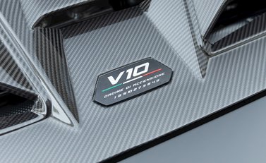 Lamborghini Huracan LP640-2 Tecnica 26