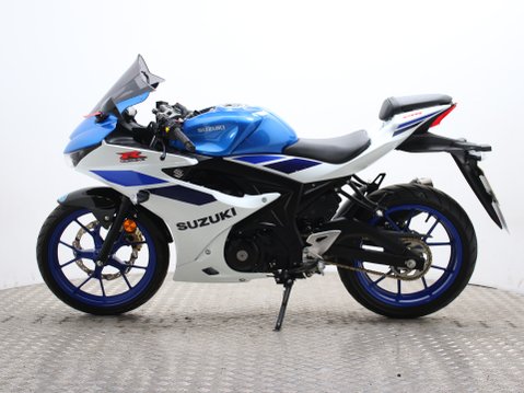 Suzuki GSX-R125 GSXR 125 RX M5 9