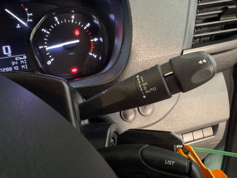 Vauxhall Vivaro 1.5 Vivaro F2700 Sportive S/S 14
