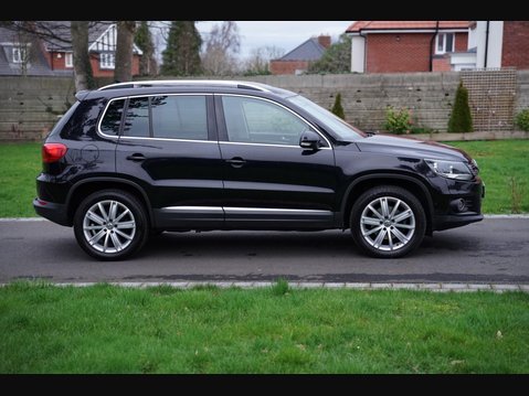 Volkswagen Tiguan 2.0 TDI BlueMotion Tech Match DSG 4WD Euro 5 (s/s) 5dr 12