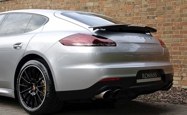 Porsche Panamera Turbo S 46
