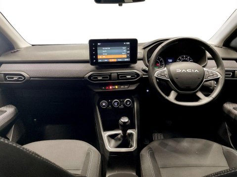 Dacia Jogger 1.0 TCe Expression MPV 5dr Petrol Manual Euro 6 (s/s) (110 ps) Sat Nav - Pa 19