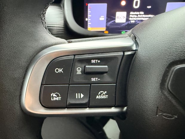 Jeep Avenger Altitude 5dr Petrol Manual Euro 6 (s/s) (100 ps) 15