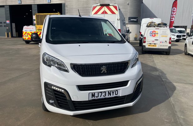 Peugeot Expert PEUGEOT EXPERT LONG DIESEL1000 1.5 Blue HDi 100 Asphalt Premium + Van