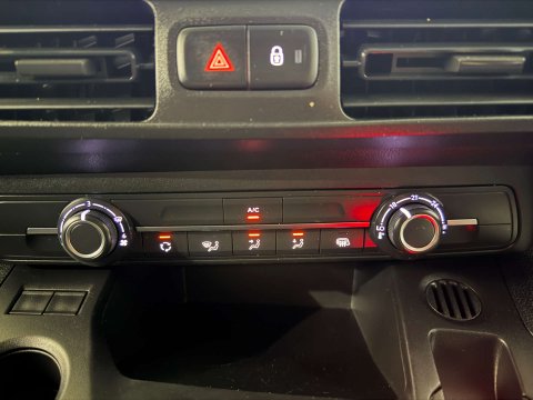 Vauxhall Combo 1.5 Combo 2300 Professional Turbo D S/S 21