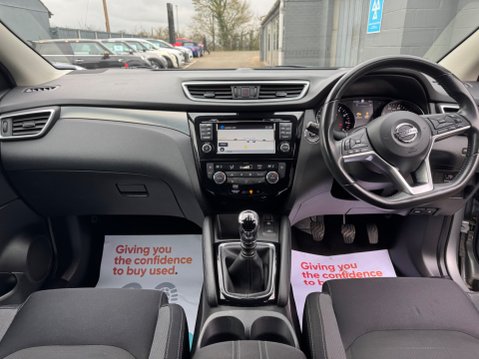 Nissan Qashqai N-CONNECTA DIG-T 17