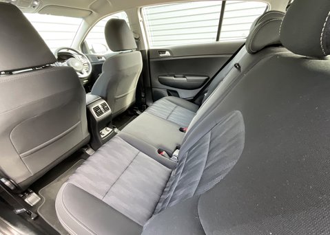 Kia Sportage 1.6 GDi '1' 14
