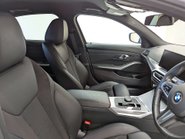 BMW 3 Series 2.0 320i M Sport Auto 4dr 28