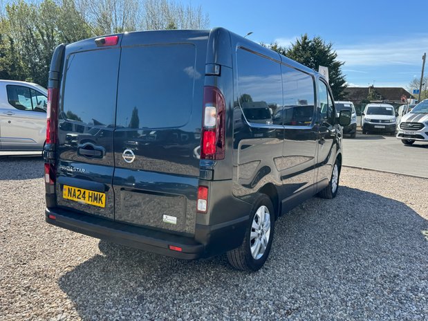 Nissan Primastar SWB L1H1 [ SOLD MT ] Low Roof Tekna Air Con Alloys Camera Sensors EURO 6 NO 6