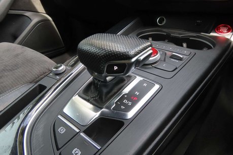 Audi A4 2.0 TDI 40 Black Edition S Tronic Euro 6 (s/s) 4dr 12