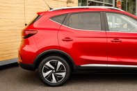 MG ZS TROPHY 8