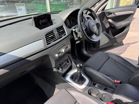Audi Q3 TFSI S LINE 17