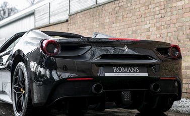 Ferrari 488 Spider 24