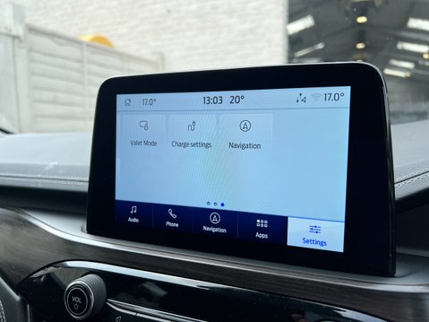 Ford Kuga 2.5 Duratec 14.4kWh Vignale SUV 5dr Petrol Plug-in Hybrid CVT Euro 6 (s/s) 35