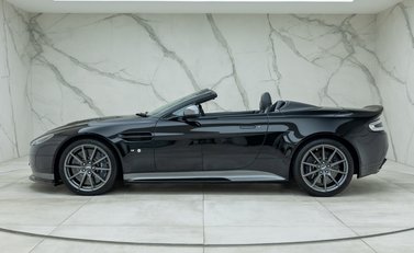 Aston Martin V12 Vantage S Roadster 2
