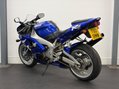 Yamaha R1 1000 6