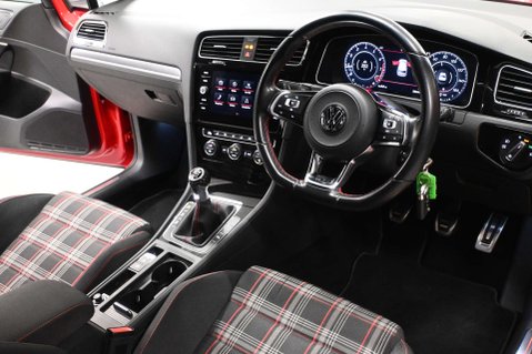 Volkswagen Golf 2.0 Golf GTi Performance TSi 3dr 8