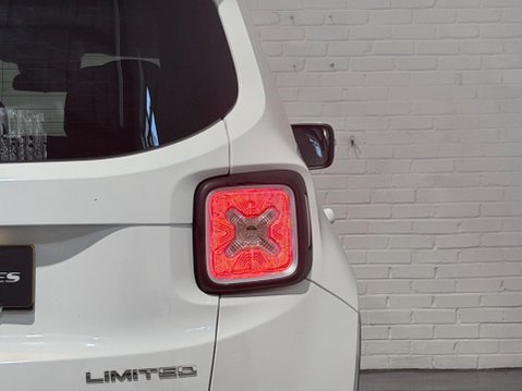 Jeep Renegade 1.4T MultiAirII Limited Euro 6 (s/s) 5dr 9