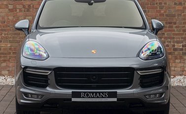Porsche Cayenne GTS 4
