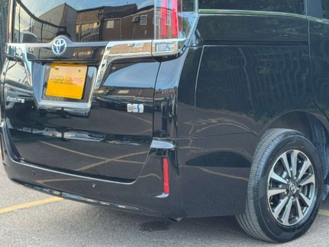 Toyota Esquire Hybrid 1.8 Hybrid Gi Edition 7 Seater 35