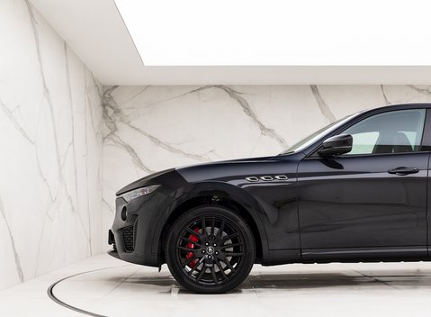 Maserati Levante GranSport Sportivo X Special Edition 25