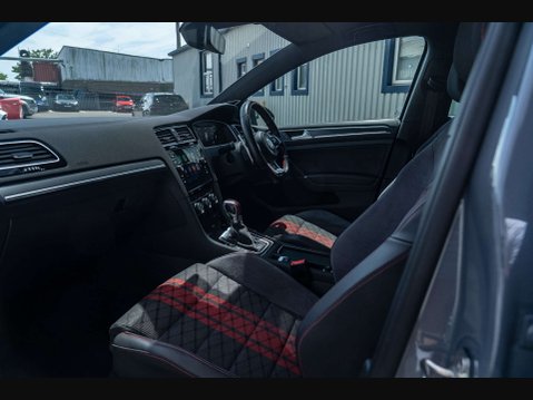 Volkswagen Golf 2.0 Golf GTi TCR Semi-Auto 5dr 9
