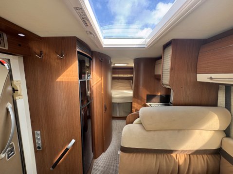 Burstner Aviano i727 10