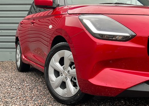 Suzuki Swift Motion 1.2 Mild Hybrid 5