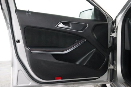 Mercedes-Benz A Class A 200 D AMG LINE 28