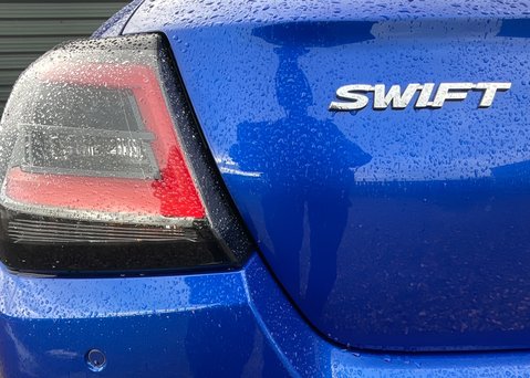 Suzuki Swift 1.2 Mild Hybrid MOTION 12