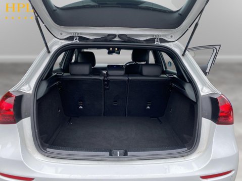 Mercedes-Benz A Class 1.3 A180h MHEV Sport (Executive) Hatchback 5dr Petrol Hybrid 7G-DCT Euro 6 21