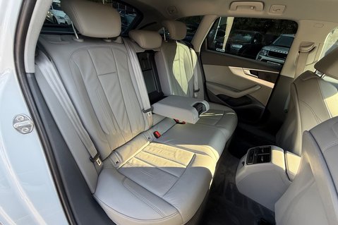 Audi A4 AVANT TDI ULTRA SPORT - APPLE CAR PLAY - CC - ROCK GREY LEATHER - 26