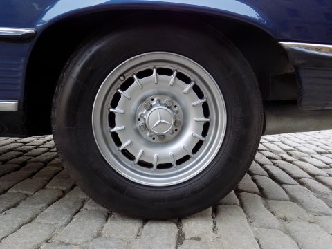 Mercedes-Benz SL Series 380 SL 51