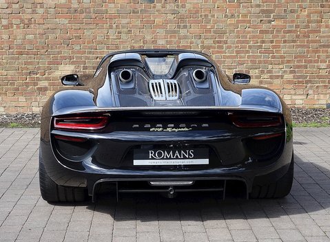 Porsche 918 Spyder 12