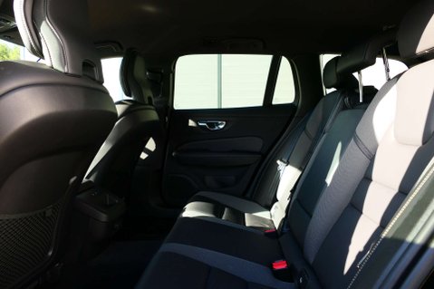 Volvo V60 2.0 V60 R-Design B3 MHEV Auto 5dr 23