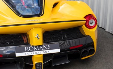 Ferrari LaFerrari Aperta 25